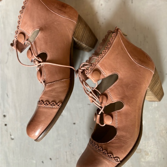 CASTA | Apolina heeled leather sandal | 39 - Picture 5 of 7